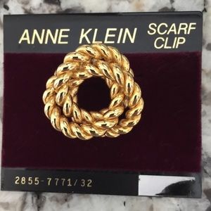 NWOT Anne Klein Scarf Clip